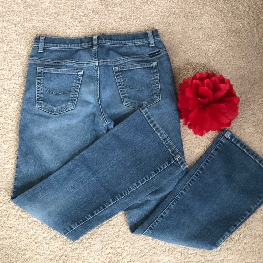 ☘️ 4$ if bundle ☘️ 🌺Like New!Women’s Bootcut Jean